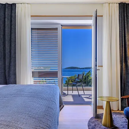 Crystalsea 1 & 2 Infinity Heatedpool Seaview * Hvar Town