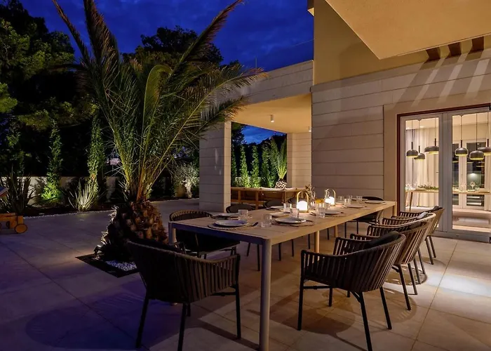 Crystalsea 1 & 2 Infinity Heatedpool Seaview Βίλα