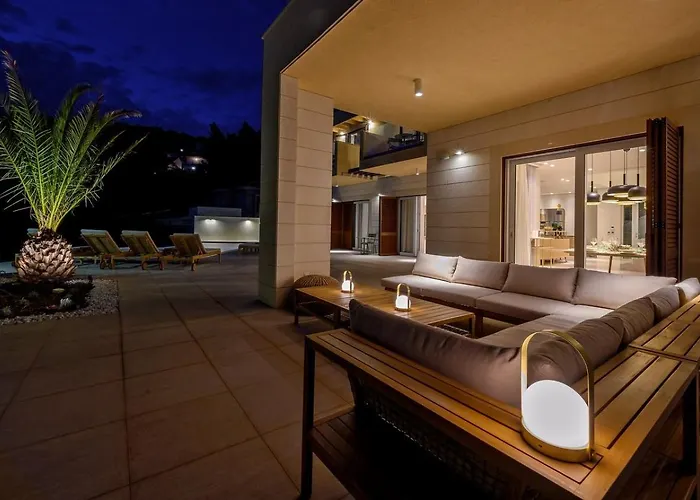 Βίλα Crystalsea 1 & 2 Infinity Heatedpool Seaview Χβαρ