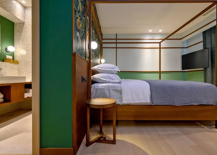 Crystalsea 1 & 2 Infinity Heatedpool Seaview Villa Hvar Town