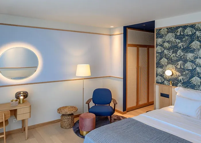 Crystalsea 1 & 2 Infinity Heatedpool Seaview Hvar Town