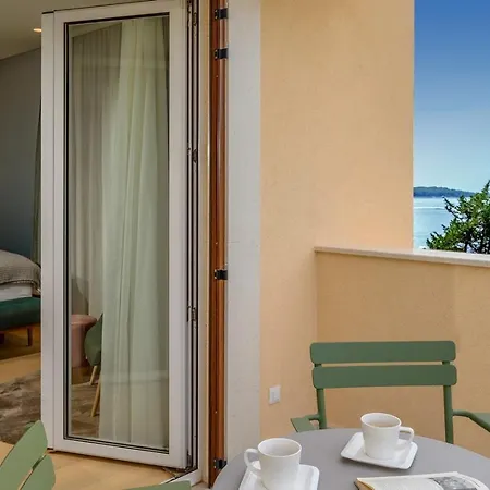 Crystalsea 1 & 2 Infinity Heatedpool Seaview Hvar Town