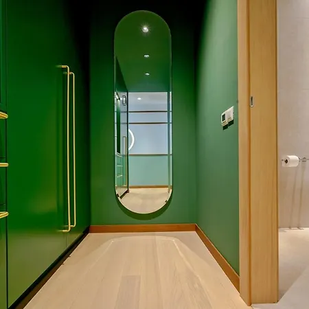 Crystalsea 1 & 2 Infinity Heatedpool Seaview *