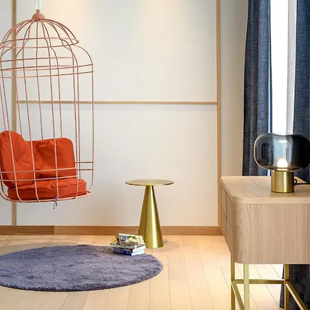 Crystalsea 1 & 2 Infinity Heatedpool Seaview *