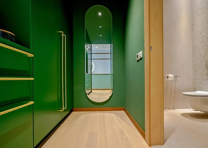 Crystalsea 1 & 2 Infinity Heatedpool Seaview *