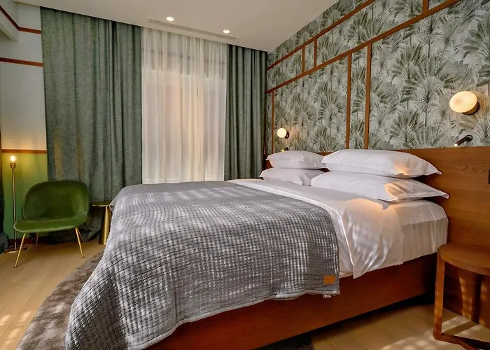 Crystalsea 1 & 2 Infinity Heatedpool Seaview Villa Hvar Town