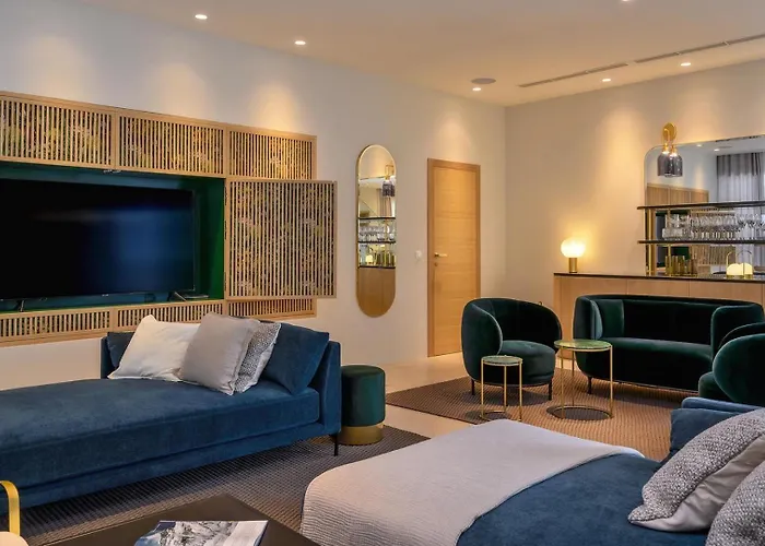 Crystalsea 1 & 2 Infinity Heatedpool Seaview Hvar Town