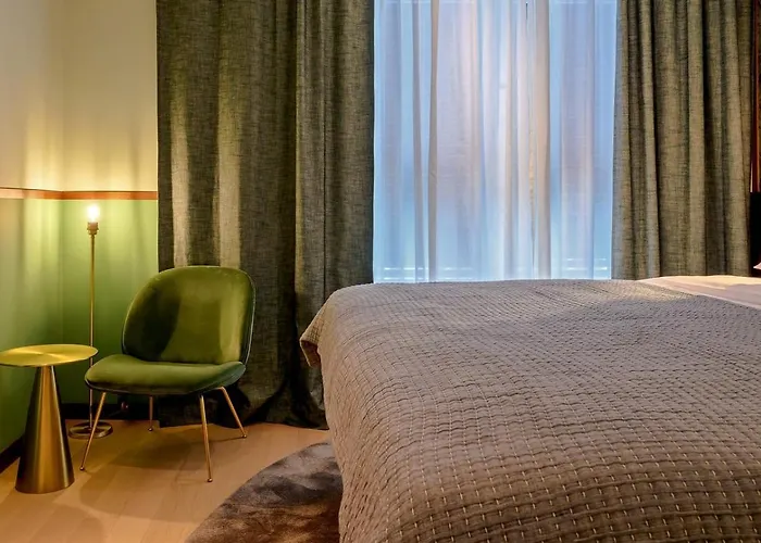 Crystalsea 1 & 2 Infinity Heatedpool Seaview Villa