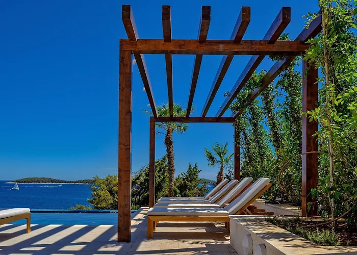 Crystalsea 1 & 2 Infinity Heatedpool Seaview Hvar Town