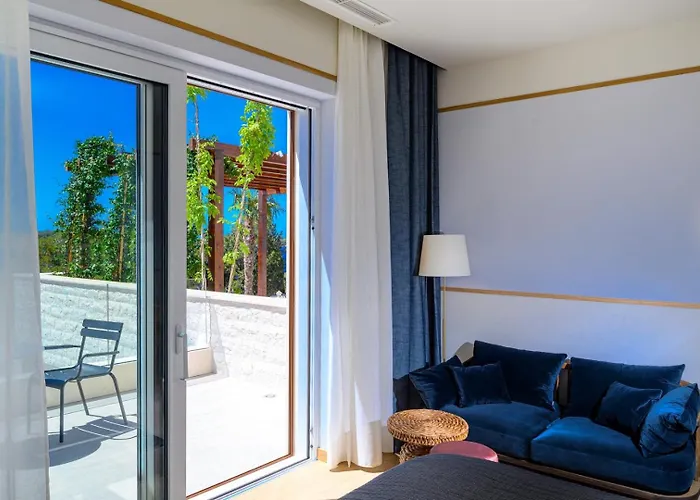 Crystalsea 1 & 2 Infinity Heatedpool Seaview Hvar Town